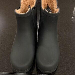 Chukka Black Ankle Rain Boots with Tan fleece Lining
